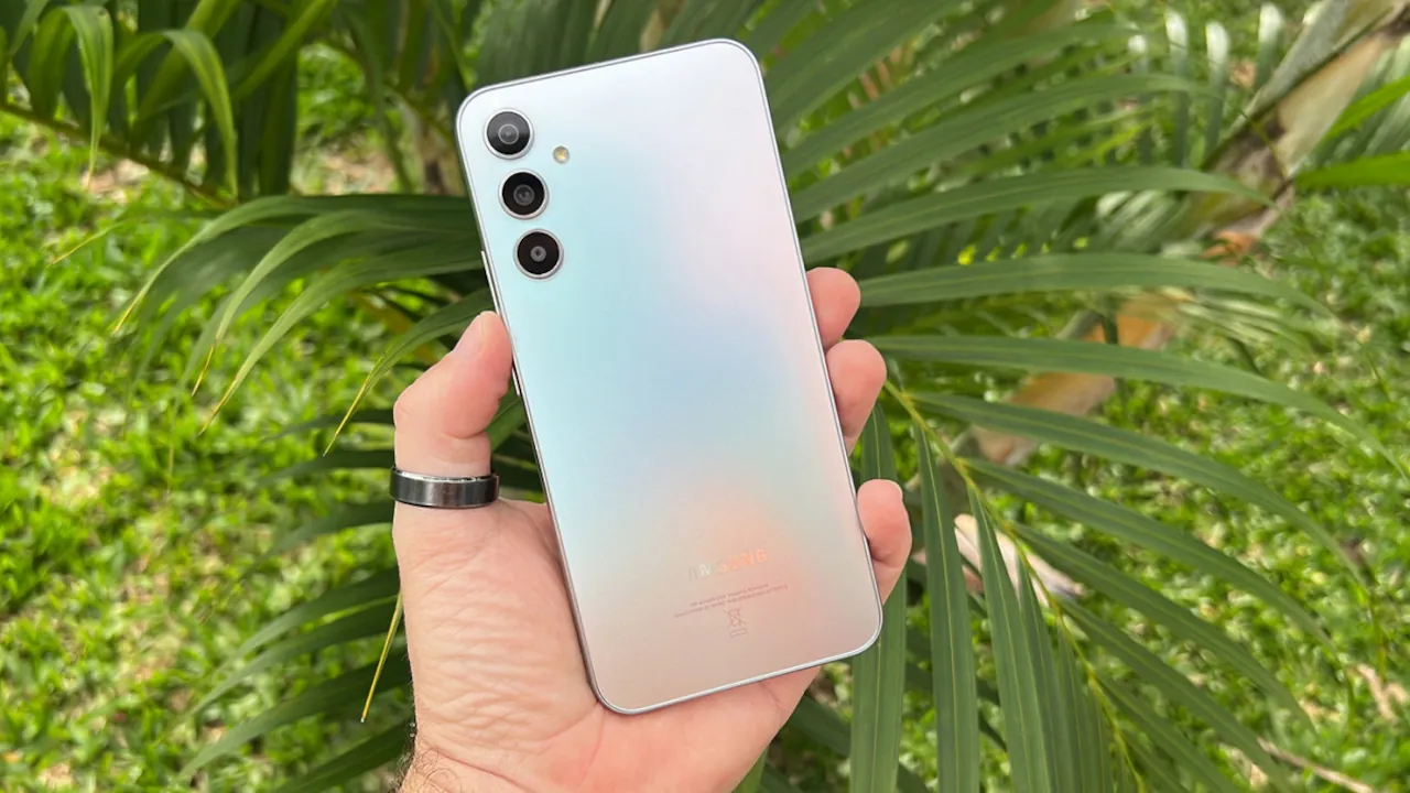 Samsung Galaxy A34: последние обновления ПО